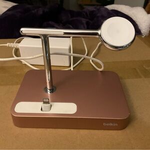 Belkin Rose Gold Apple Charging Stand
